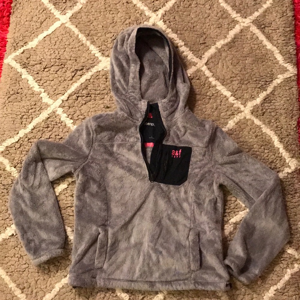 Girls Abercrombie fleece pullover Size Large